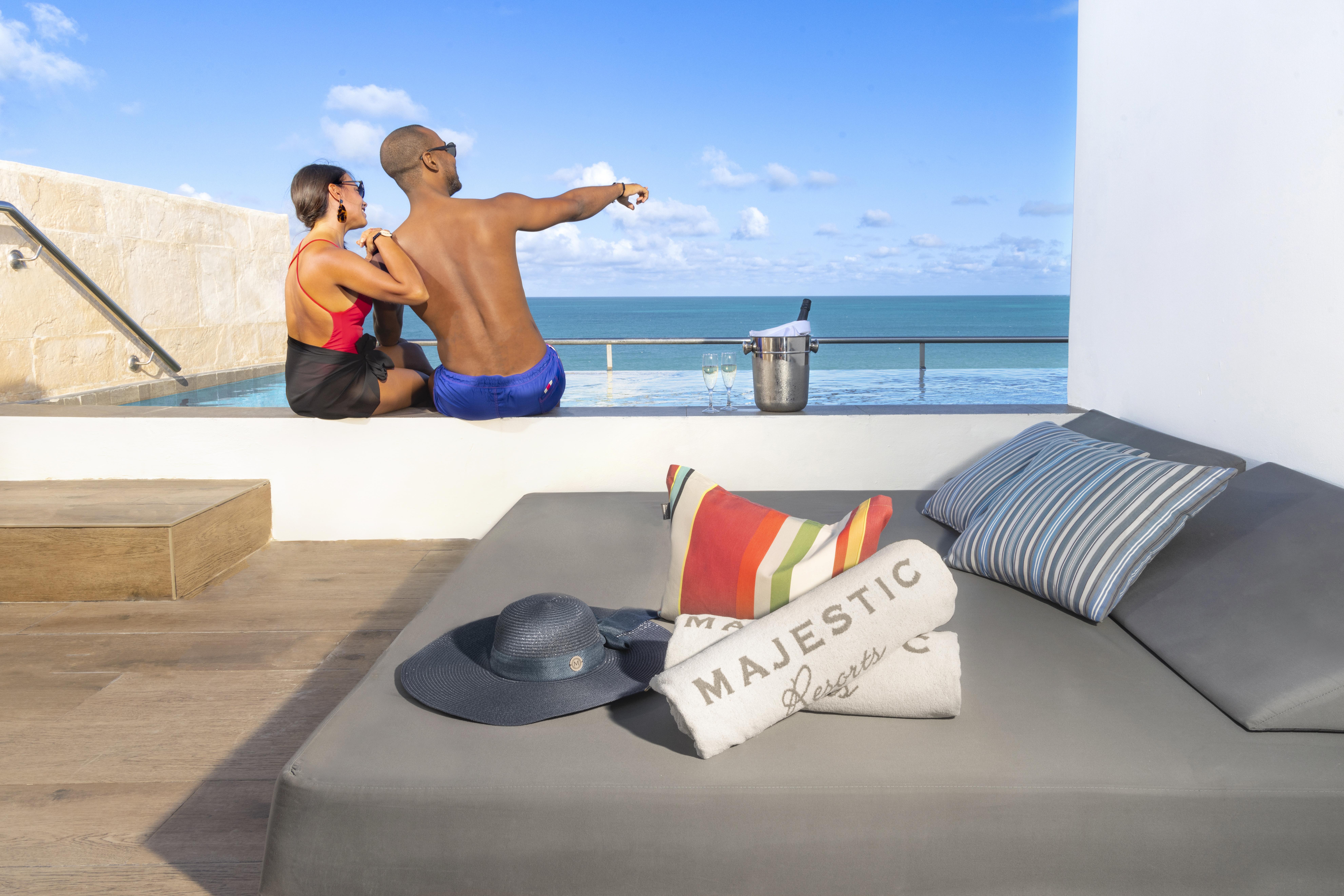 Suite Elegance Club Fronte Oceano con Connessione WiFi Gratuita e Vasca Immersione ad Acqua Fredda (Solo Adulti di Età Superiore a 18 Anni)